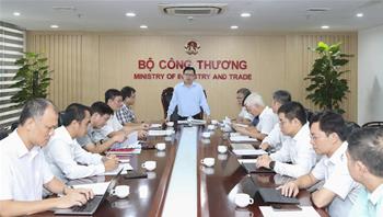 Lãnh đạo Bộ Công Thương họp rà soát tiến độ các dự án lưới điện truyền tải trong Quy hoạch điện VIII điều chỉnh
