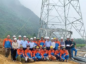 Đường dây 500kV Lào Cai – Vĩnh Yên: Hối hả thi công xuyên lễ 30/4 – 1/5