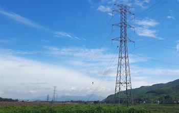 Đóng điện mạch 2 đường dây 220kV Dốc Sỏi – Quảng Ngãi