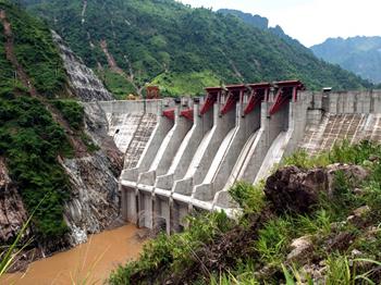 Hòa lưới điện quốc gia tổ máy 2 Dự án Nhà máy Thủy điện Huội Quảng